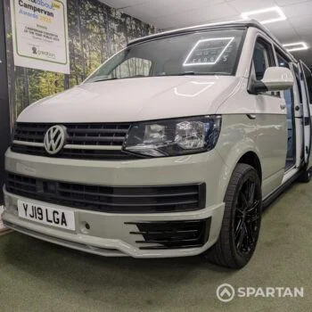 VW T6 LWB DSG Auto, Candy White & Meadow Green (FWB)